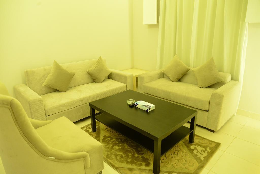 Silver City 2 Business Hotel Apartments Jeddah Room photo